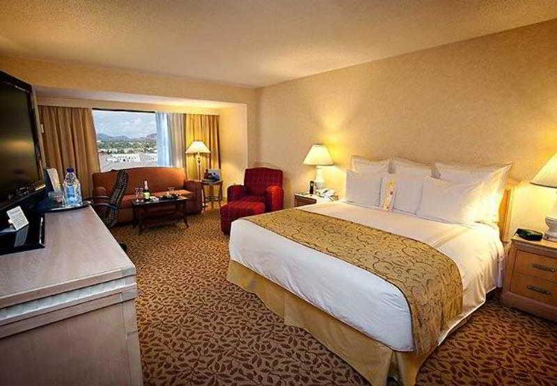 Marriott Phoenix Airport Exterior photo